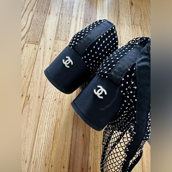 Chanel Patent Leather Boots - Picture 2 of 4